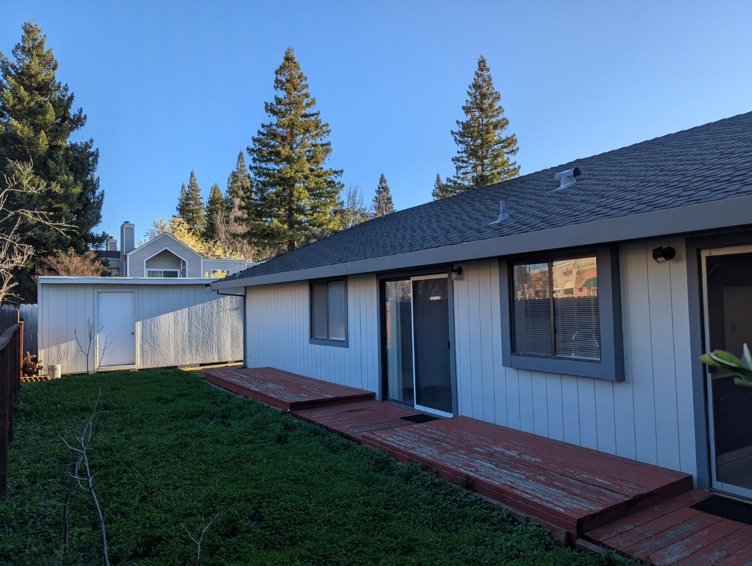 Detail Gallery Image 15 of 17 For 7441 Spicewood Dr, Sacramento,  CA 95831 - 3 Beds | 2 Baths
