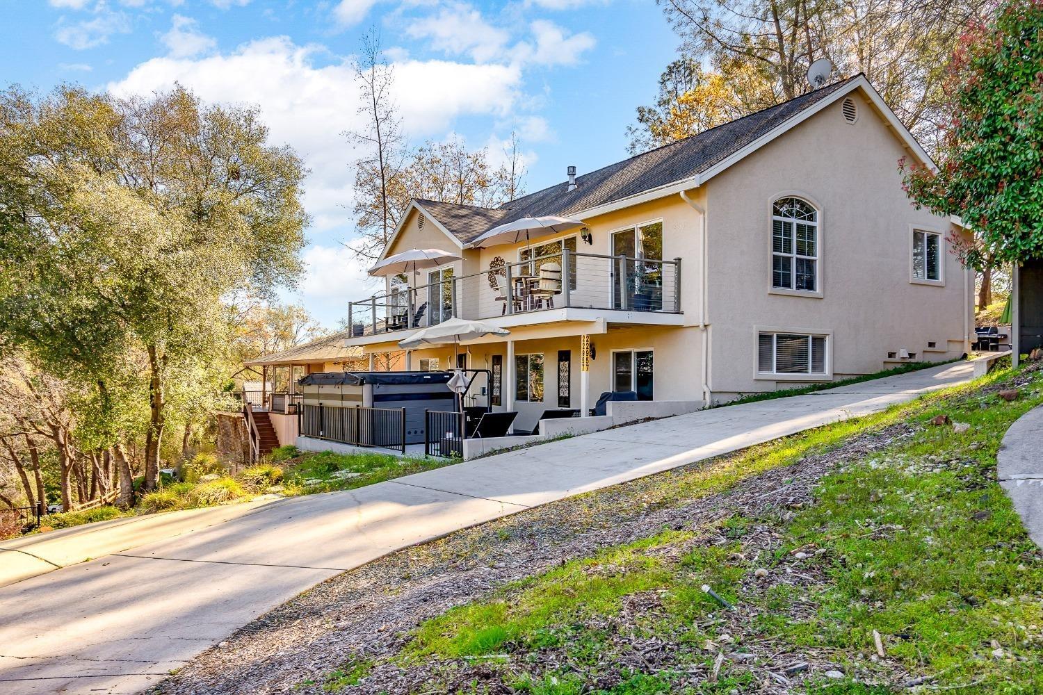 Detail Gallery Image 2 of 47 For 22957 Sunset Ridge Dr, Auburn,  CA 95602 - 4 Beds | 3 Baths