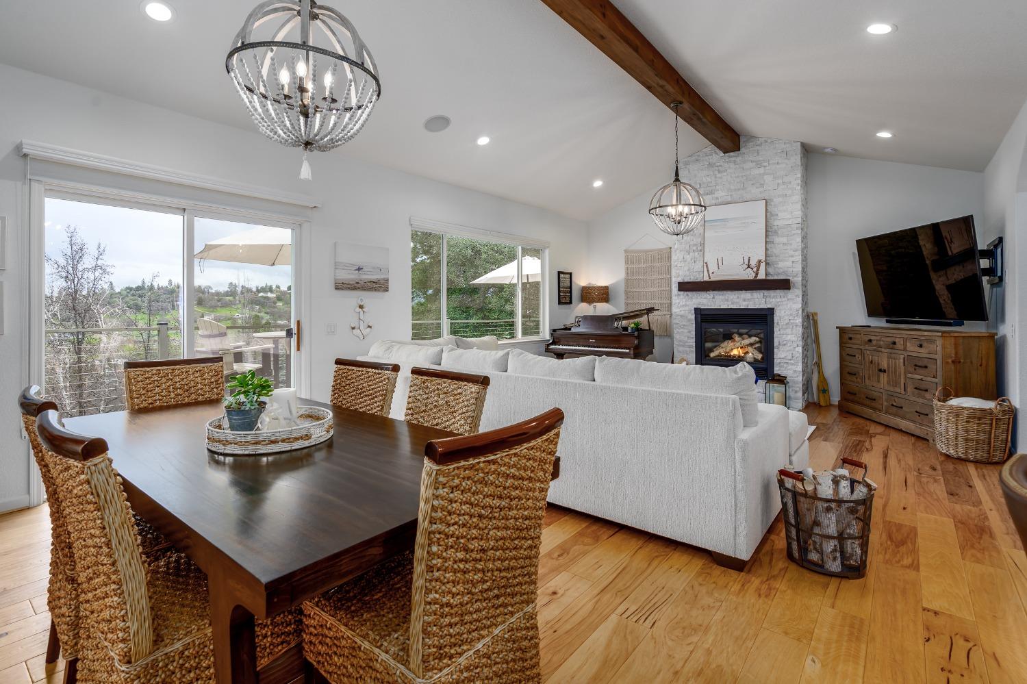 Detail Gallery Image 1 of 47 For 22957 Sunset Ridge Dr, Auburn,  CA 95602 - 4 Beds | 3 Baths