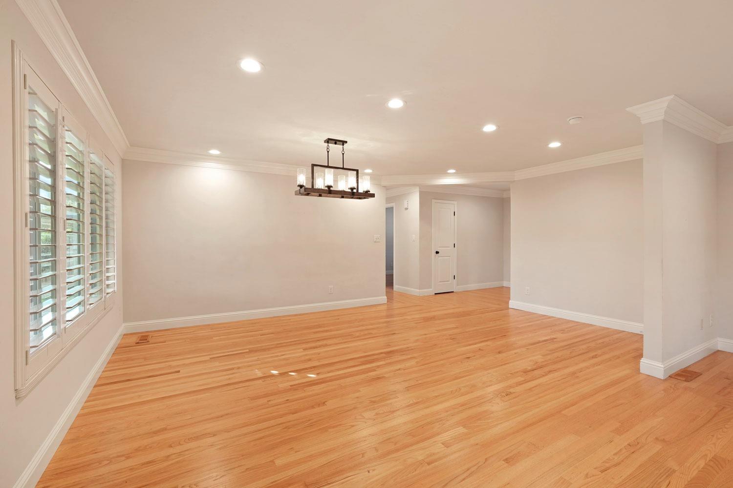 Detail Gallery Image 11 of 35 For 2108 Cabrillo Cir, Lodi,  CA 95242 - 3 Beds | 2 Baths