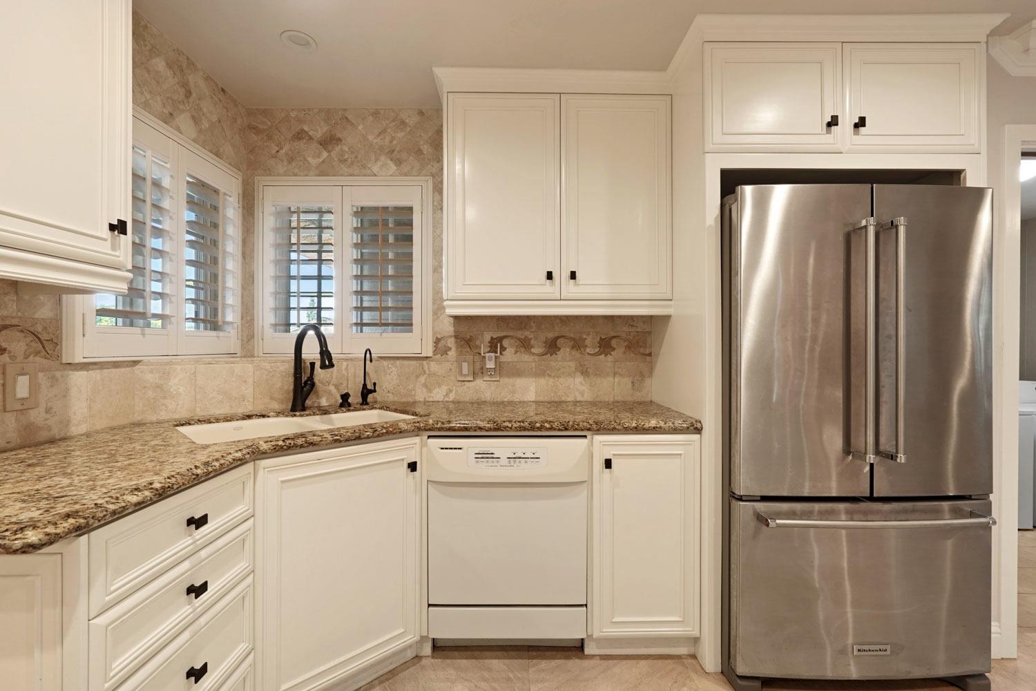 Detail Gallery Image 14 of 35 For 2108 Cabrillo Cir, Lodi,  CA 95242 - 3 Beds | 2 Baths