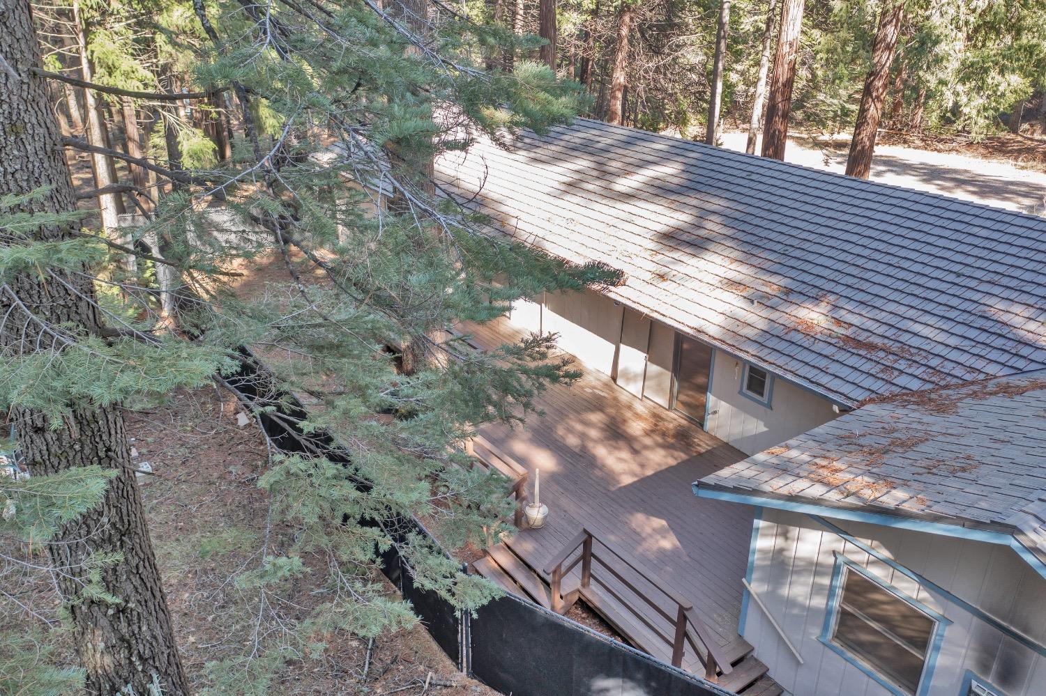 Sanders Court, Pollock Pines, California image 9