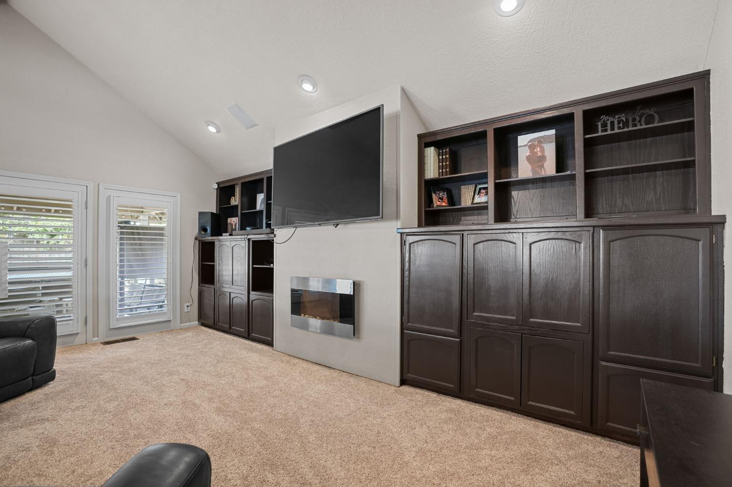 Cottonwood Drive, Modesto, California image 16