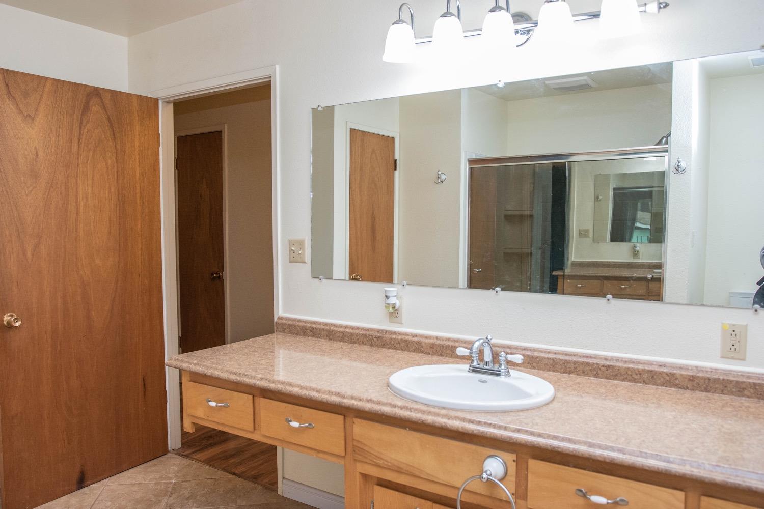 Detail Gallery Image 17 of 77 For 6191 Shasta Rd, Garden Valley,  CA 95633 - 5 Beds | 2 Baths
