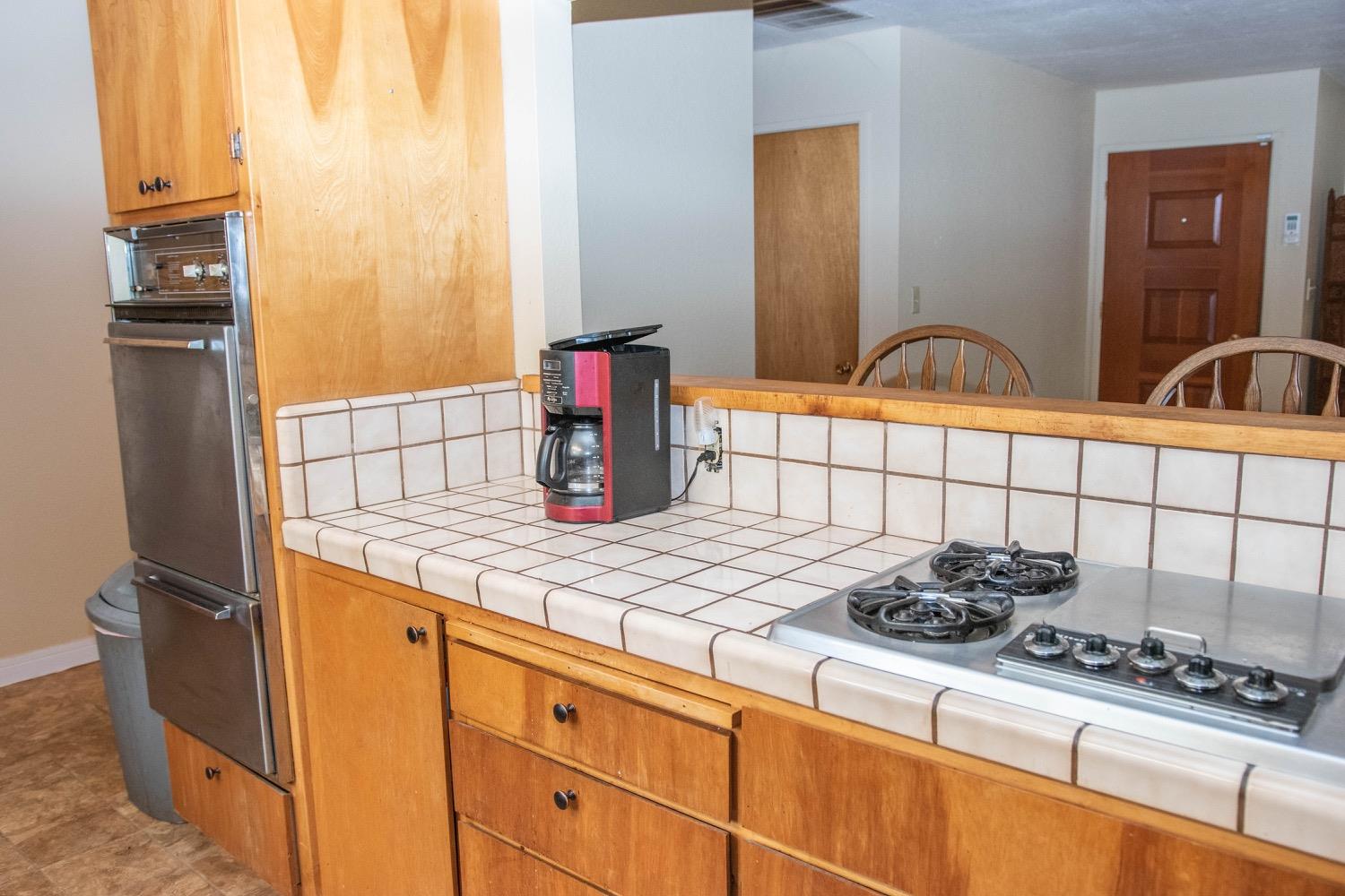 Detail Gallery Image 13 of 77 For 6191 Shasta Rd, Garden Valley,  CA 95633 - 5 Beds | 2 Baths