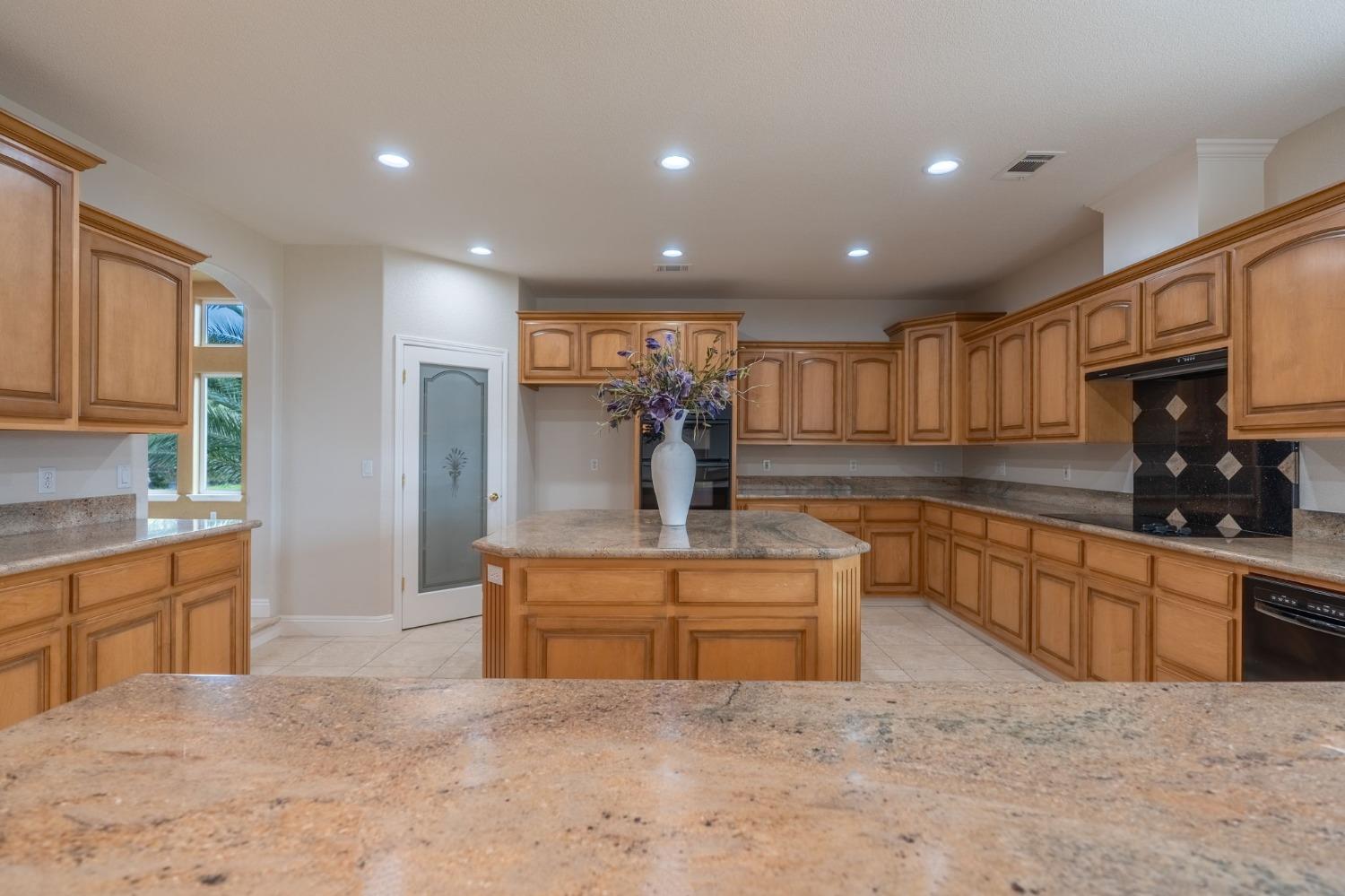 Detail Gallery Image 40 of 88 For 23601 S Manteca Rd, Manteca,  CA 95337 - 4 Beds | 4/2 Baths
