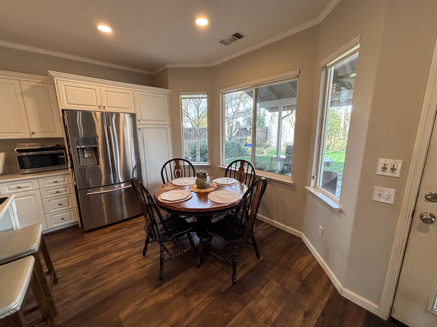 Detail Gallery Image 25 of 80 For 223 Vintage Dr, Turlock,  CA 95382 - 5 Beds | 3 Baths