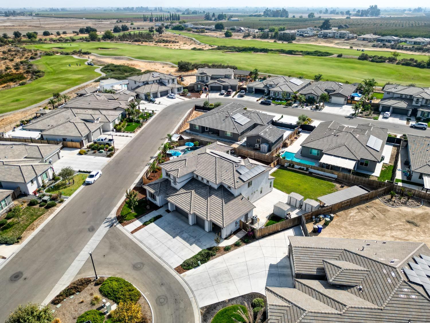 Detail Gallery Image 57 of 69 For 1267 Gold King Place Cir, Dinuba,  CA 93618 - 7 Beds | 4 Baths