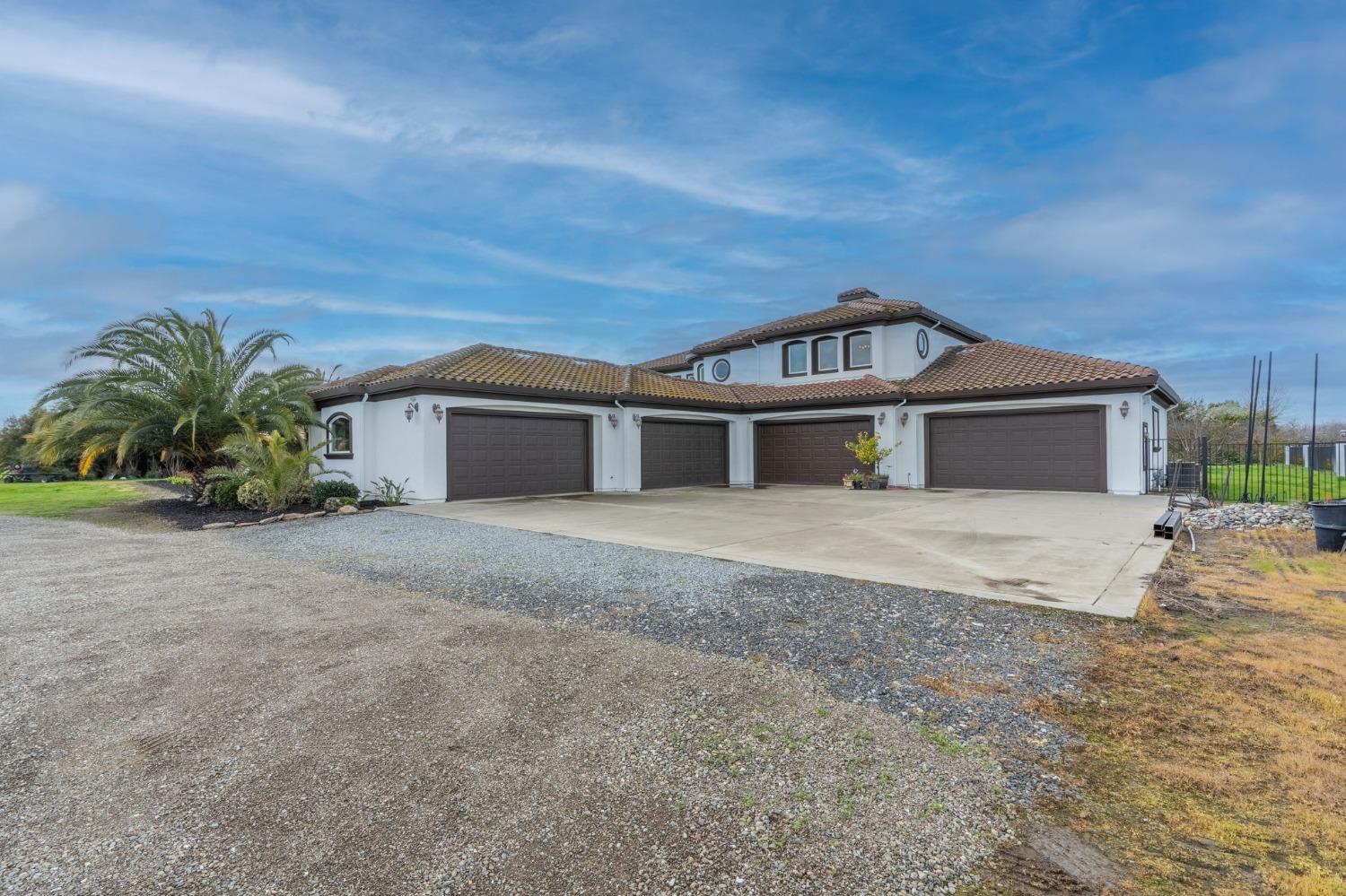 Detail Gallery Image 5 of 88 For 23601 S Manteca Rd, Manteca,  CA 95337 - 4 Beds | 4/2 Baths