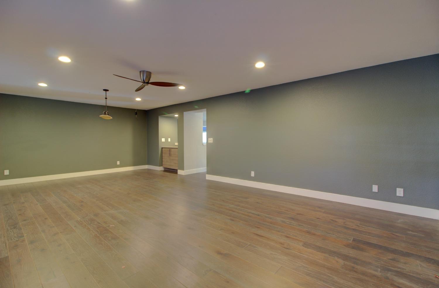 Detail Gallery Image 45 of 78 For 1568 Jasmine Way, Lodi,  CA 95242 - 5 Beds | 3 Baths