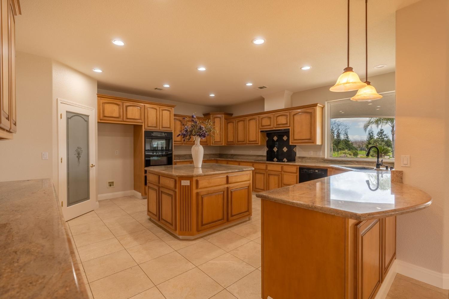 Detail Gallery Image 39 of 88 For 23601 S Manteca Rd, Manteca,  CA 95337 - 4 Beds | 4/2 Baths