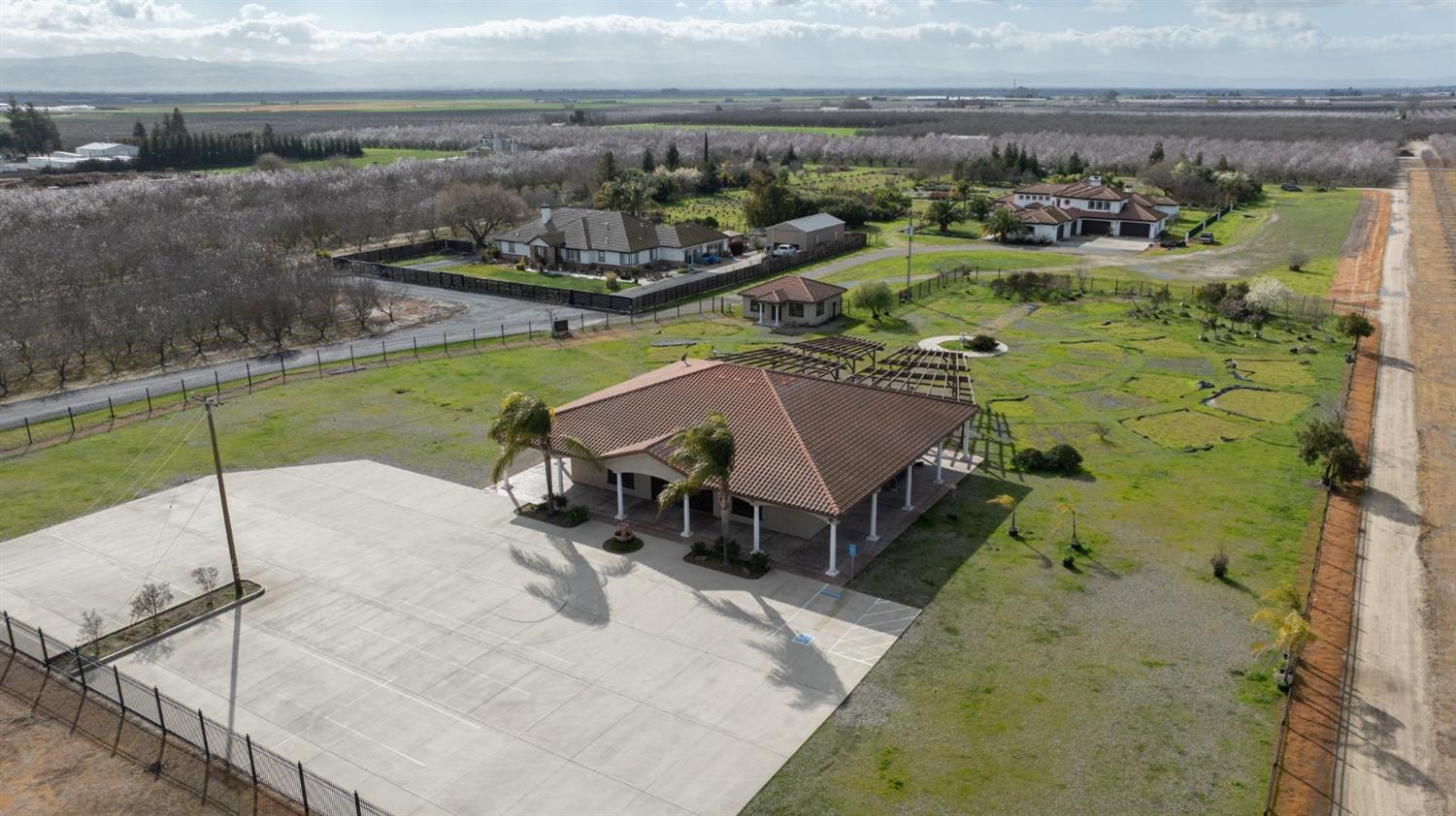 Detail Gallery Image 4 of 88 For 23601 S Manteca Rd, Manteca,  CA 95337 - 4 Beds | 4/2 Baths