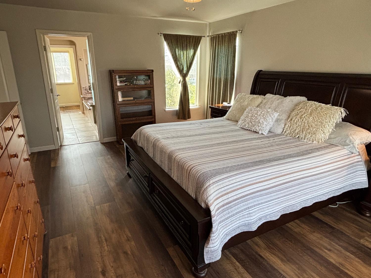 Detail Gallery Image 39 of 80 For 223 Vintage Dr, Turlock,  CA 95382 - 5 Beds | 3 Baths