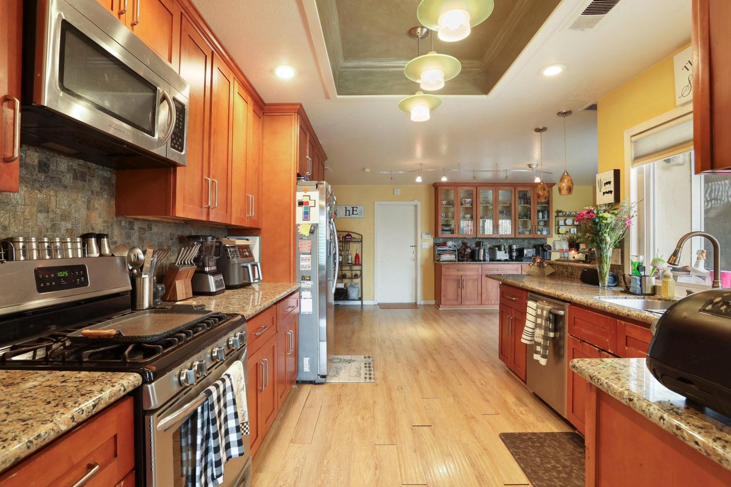 Detail Gallery Image 14 of 33 For 6127 Herndon Pl, Stockton,  CA 95219 - 3 Beds | 2 Baths