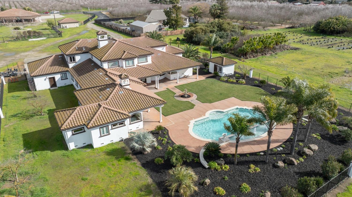 Detail Gallery Image 12 of 88 For 23601 S Manteca Rd, Manteca,  CA 95337 - 4 Beds | 4/2 Baths