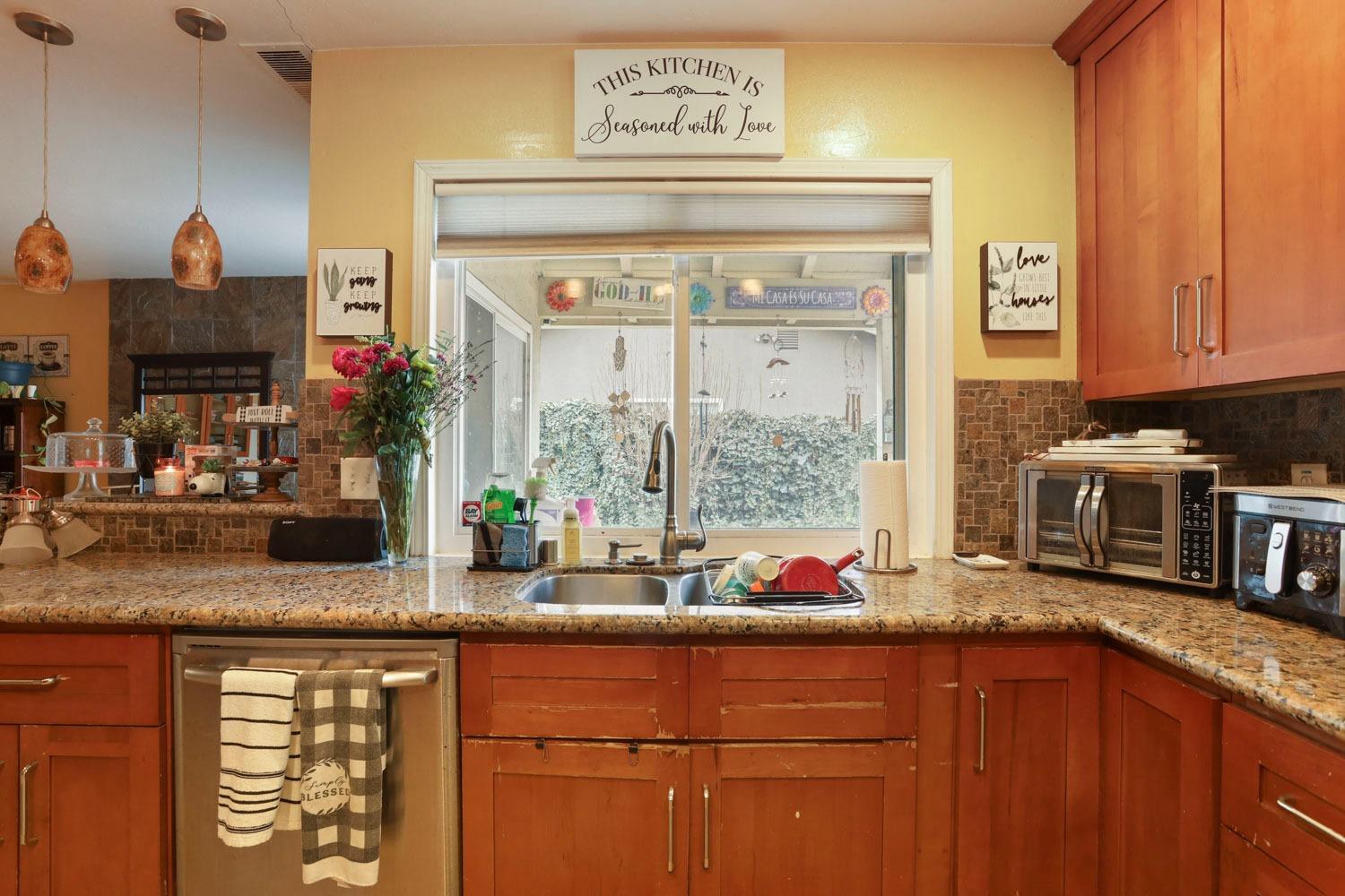Detail Gallery Image 15 of 33 For 6127 Herndon Pl, Stockton,  CA 95219 - 3 Beds | 2 Baths
