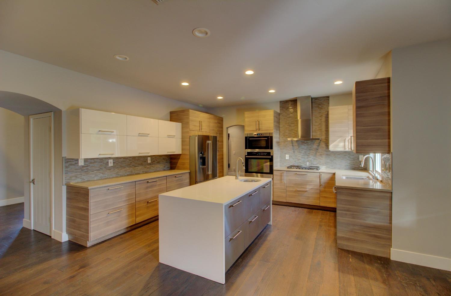 Detail Gallery Image 2 of 78 For 1568 Jasmine Way, Lodi,  CA 95242 - 5 Beds | 3 Baths