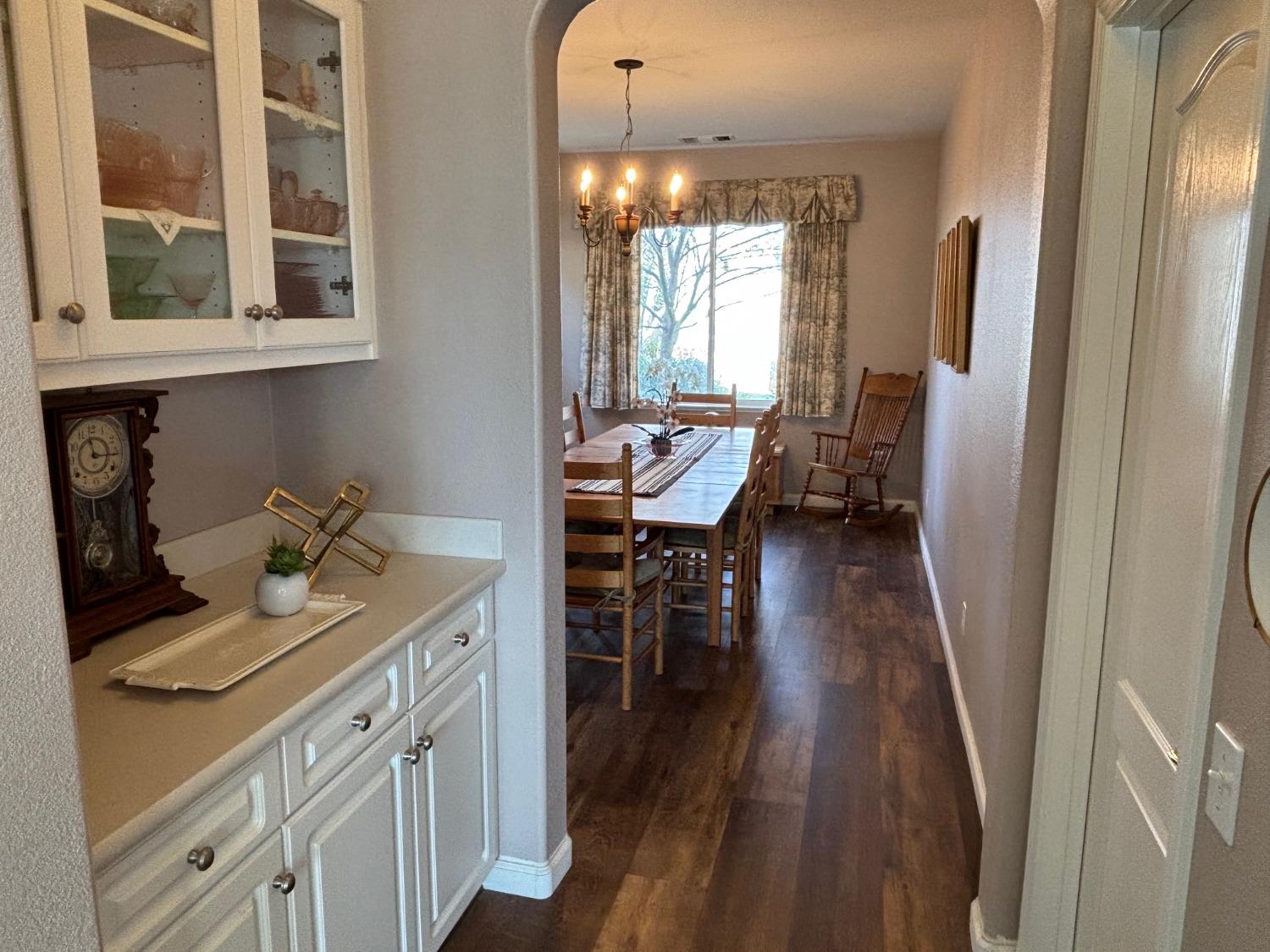 Detail Gallery Image 14 of 80 For 223 Vintage Dr, Turlock,  CA 95382 - 5 Beds | 3 Baths