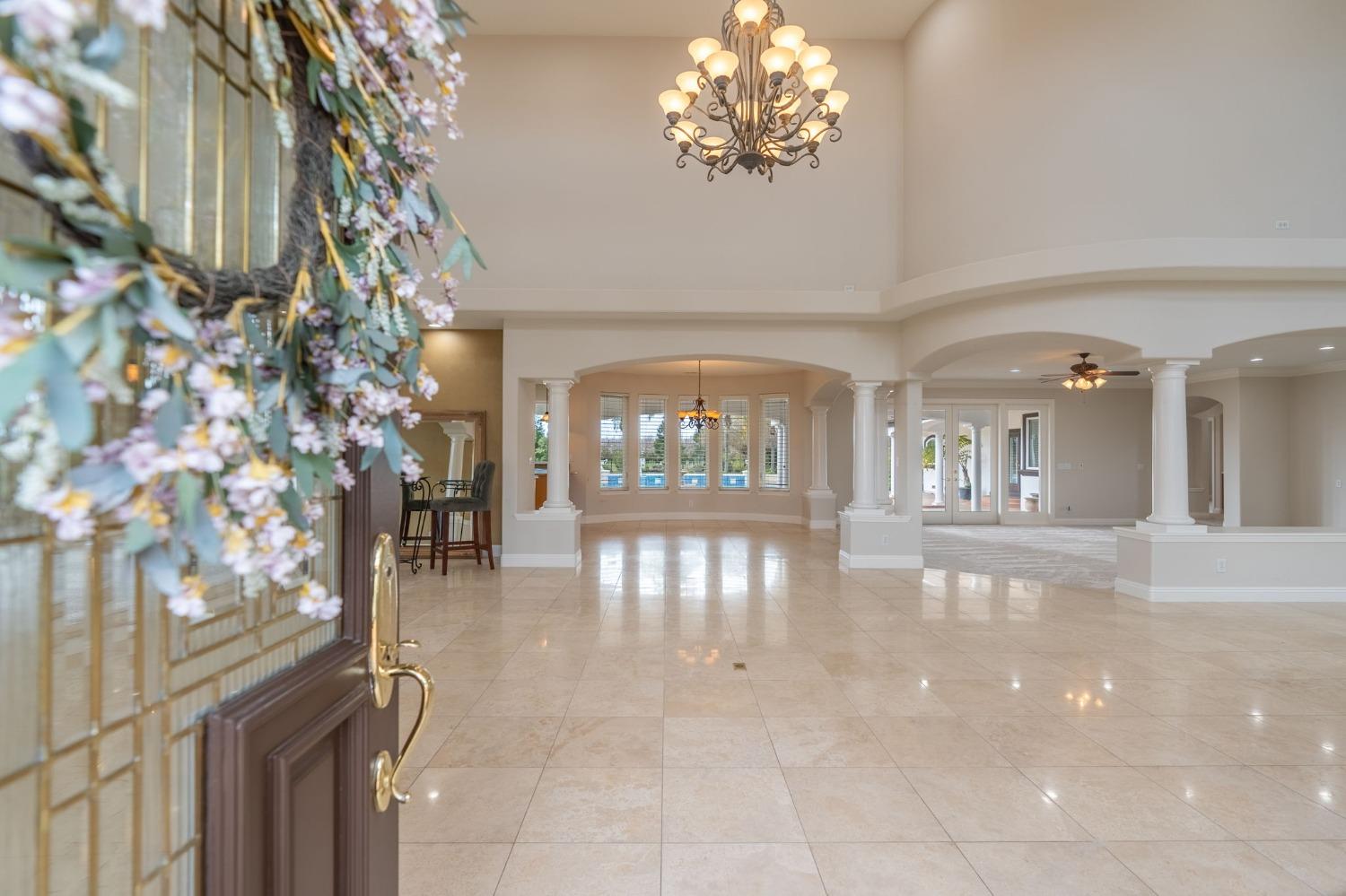 Detail Gallery Image 22 of 88 For 23601 S Manteca Rd, Manteca,  CA 95337 - 4 Beds | 4/2 Baths