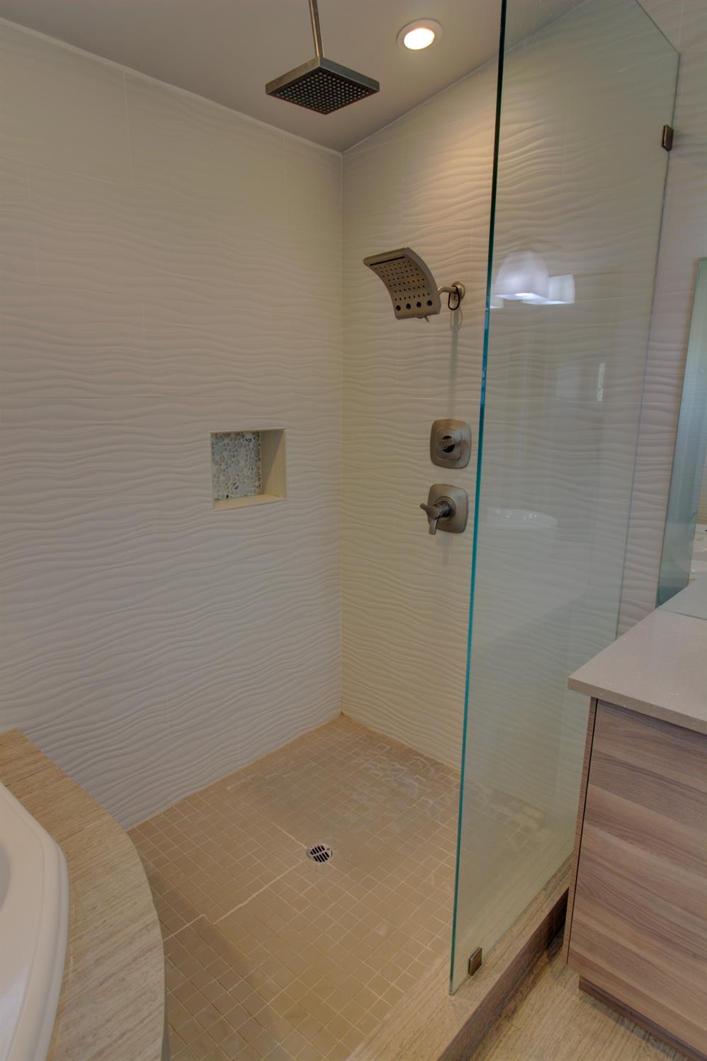 Detail Gallery Image 67 of 78 For 1568 Jasmine Way, Lodi,  CA 95242 - 5 Beds | 3 Baths