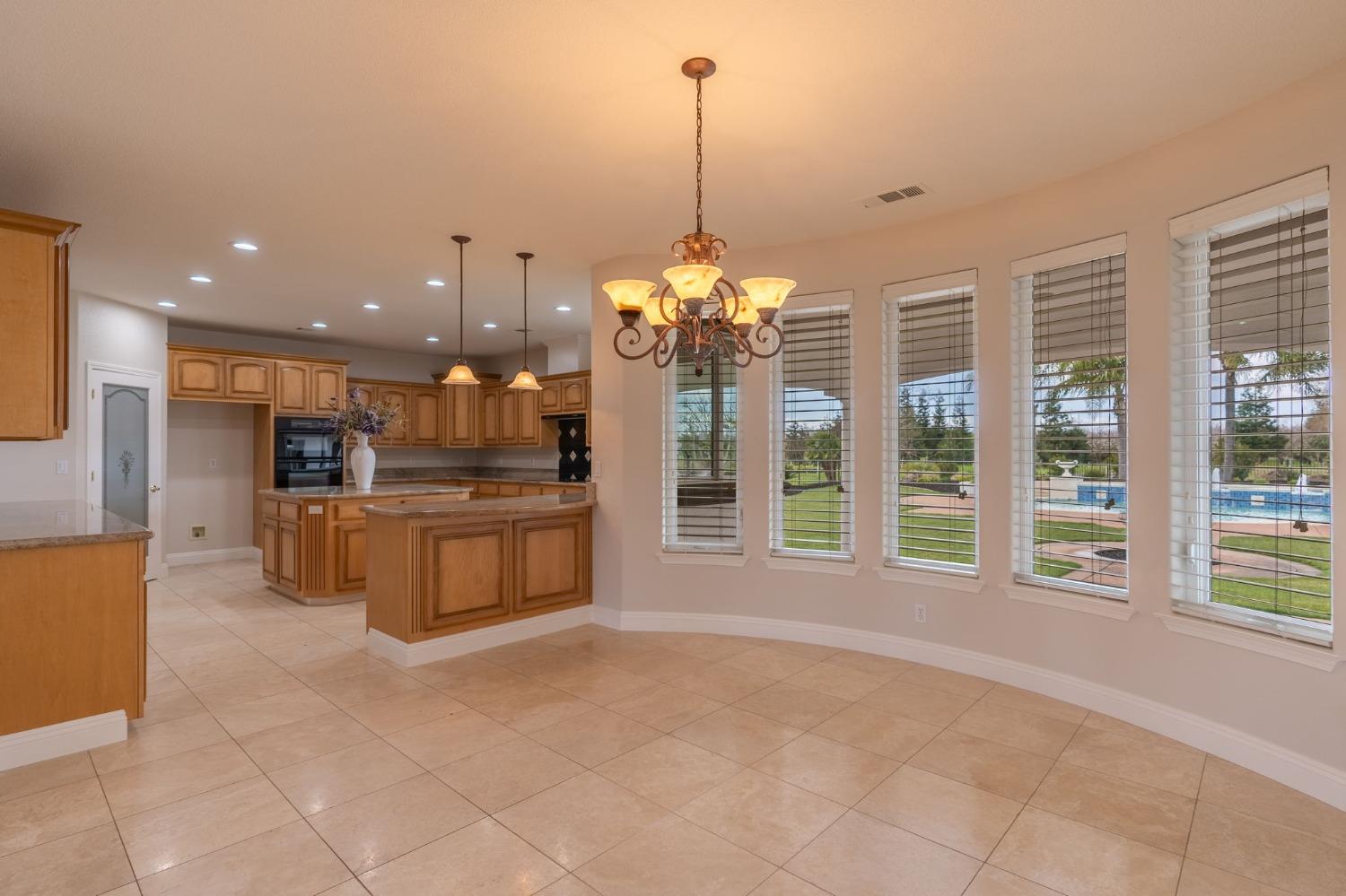 Detail Gallery Image 26 of 88 For 23601 S Manteca Rd, Manteca,  CA 95337 - 4 Beds | 4/2 Baths