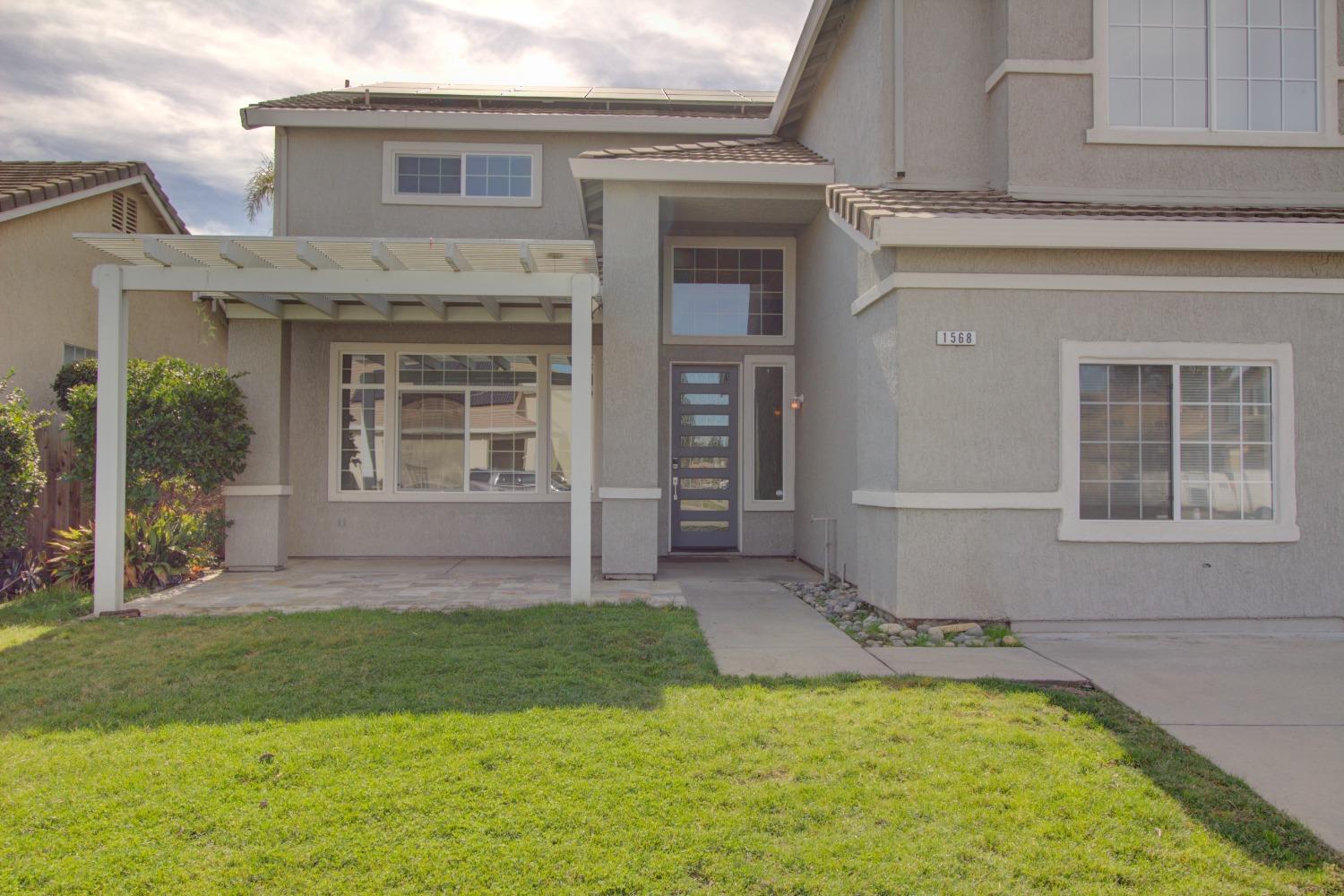 Detail Gallery Image 7 of 78 For 1568 Jasmine Way, Lodi,  CA 95242 - 5 Beds | 3 Baths
