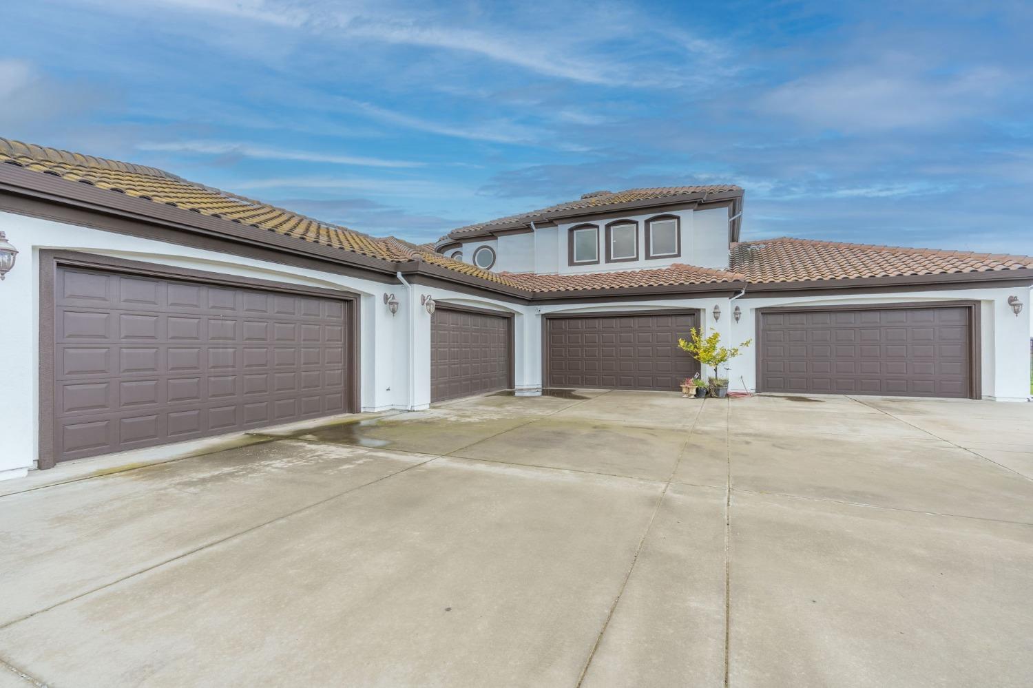 Detail Gallery Image 19 of 88 For 23601 S Manteca Rd, Manteca,  CA 95337 - 4 Beds | 4/2 Baths
