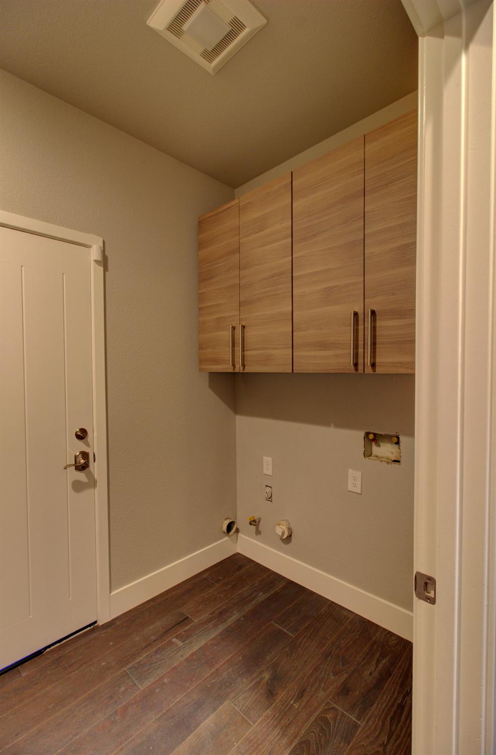 Detail Gallery Image 36 of 78 For 1568 Jasmine Way, Lodi,  CA 95242 - 5 Beds | 3 Baths