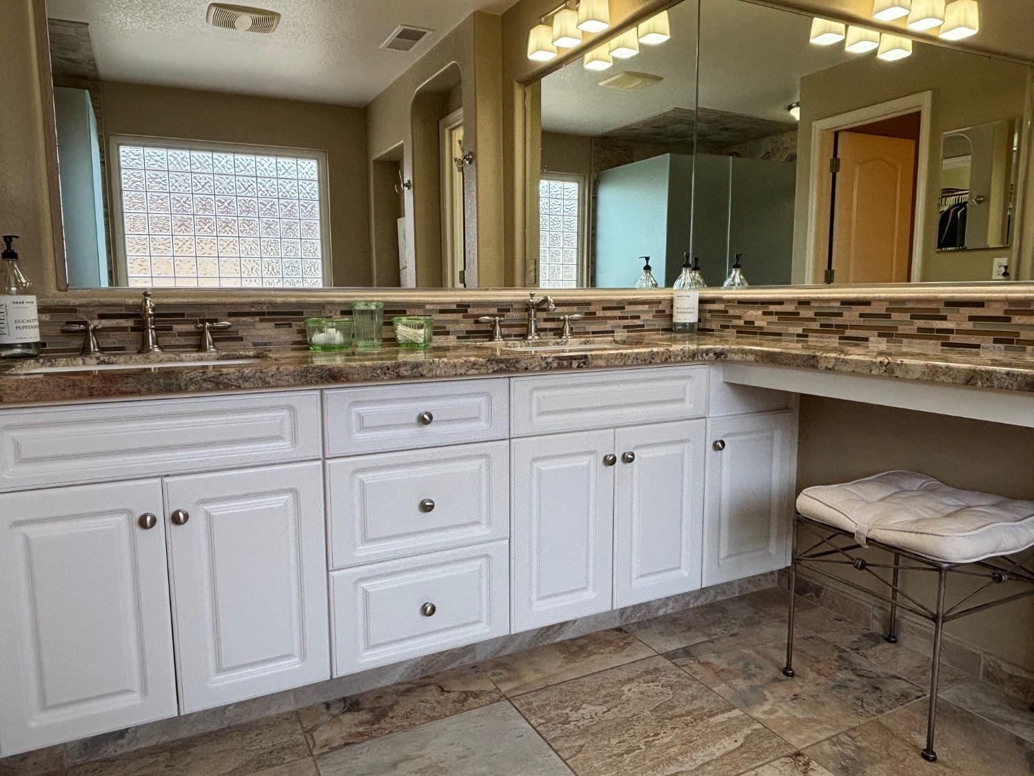 Detail Gallery Image 38 of 80 For 223 Vintage Dr, Turlock,  CA 95382 - 5 Beds | 3 Baths