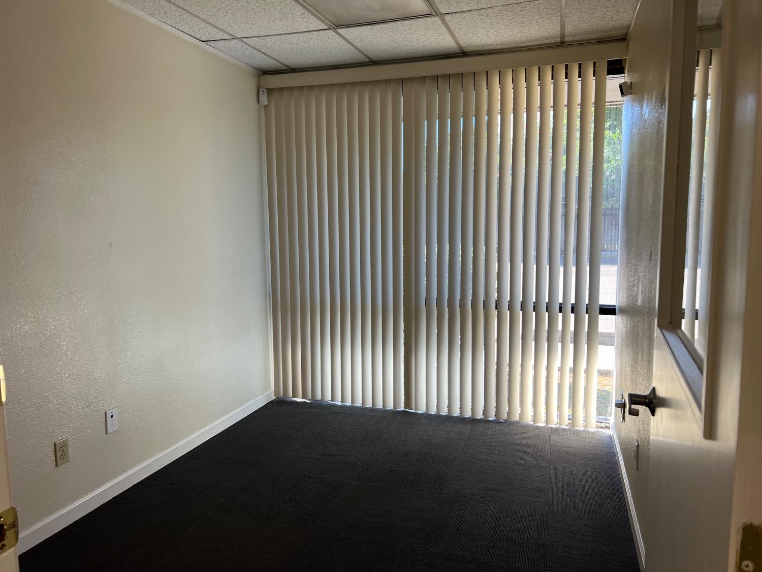 Detail Gallery Image 14 of 25 For 5637 N Pershing Ave #B5-7,  Stockton,  CA 95207 - – Beds | – Baths