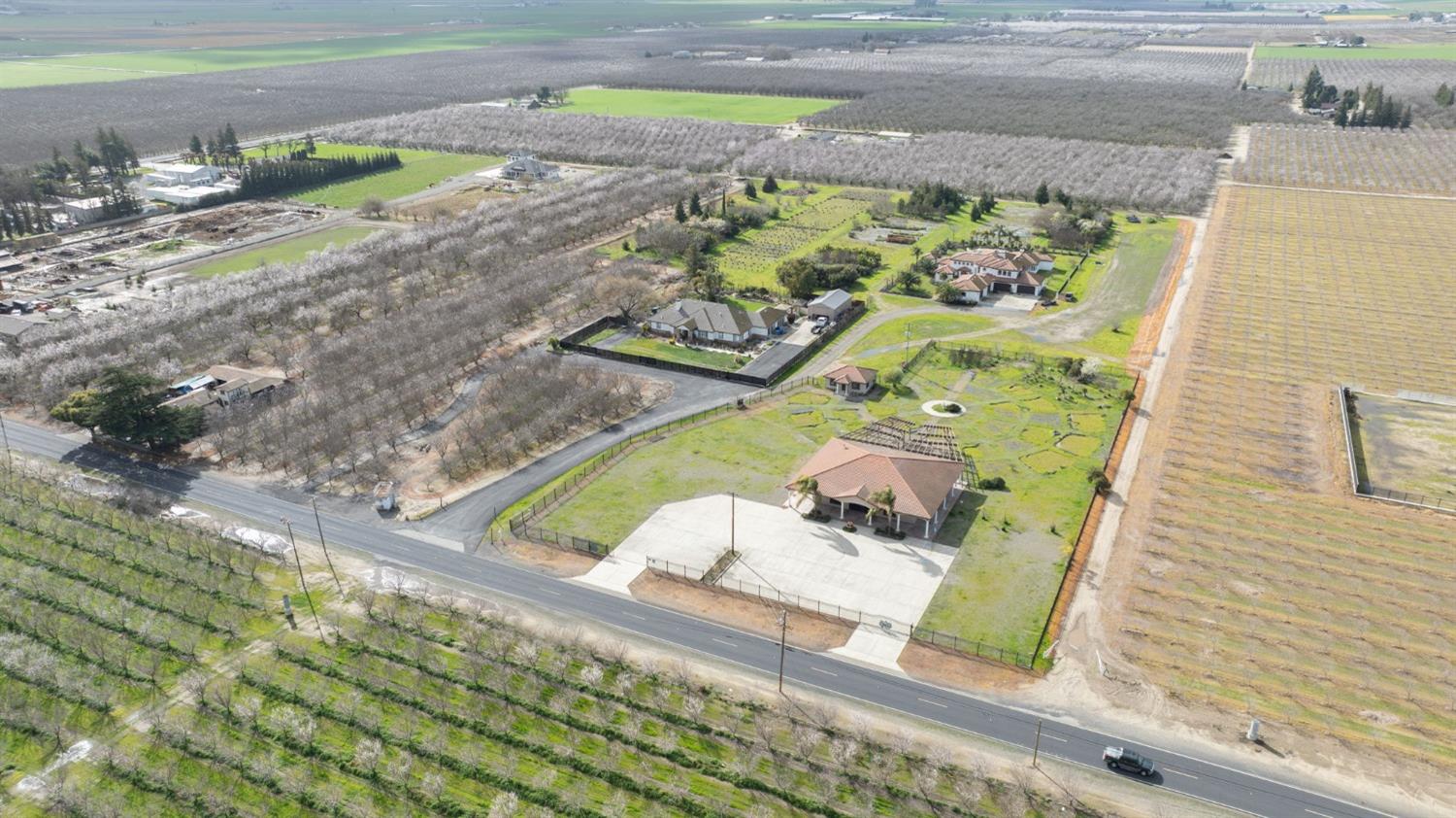 Detail Gallery Image 16 of 88 For 23601 S Manteca Rd, Manteca,  CA 95337 - 4 Beds | 4/2 Baths