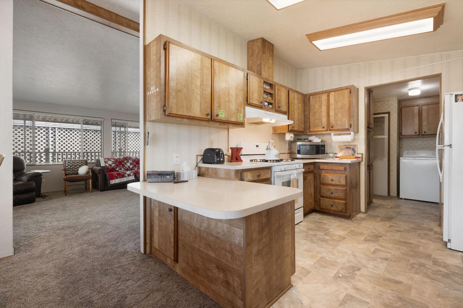 Detail Gallery Image 13 of 41 For 19960 American Ave 26, Hilmar,  CA 95324 - 3 Beds | 2 Baths