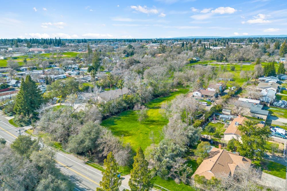 Detail Gallery Image 8 of 23 For 6515 Mariposa Ave, Citrus Heights,  CA 95610 - 6 Beds | 2 Baths