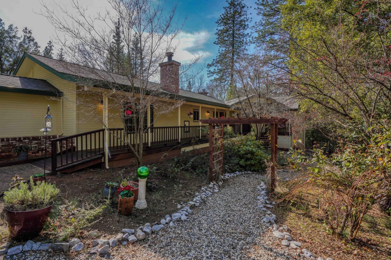Detail Gallery Image 8 of 77 For 21740 Homestead Rd, Pine Grove,  CA 95665 - 3 Beds | 3 Baths