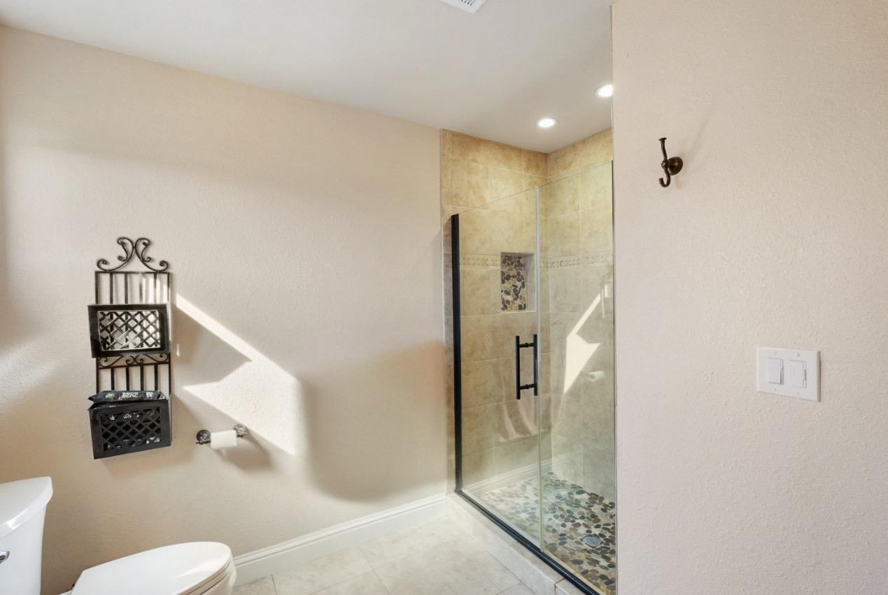 Detail Gallery Image 32 of 41 For 4044 Fort Donelson Dr, Stockton,  CA 95219 - 4 Beds | 4/1 Baths