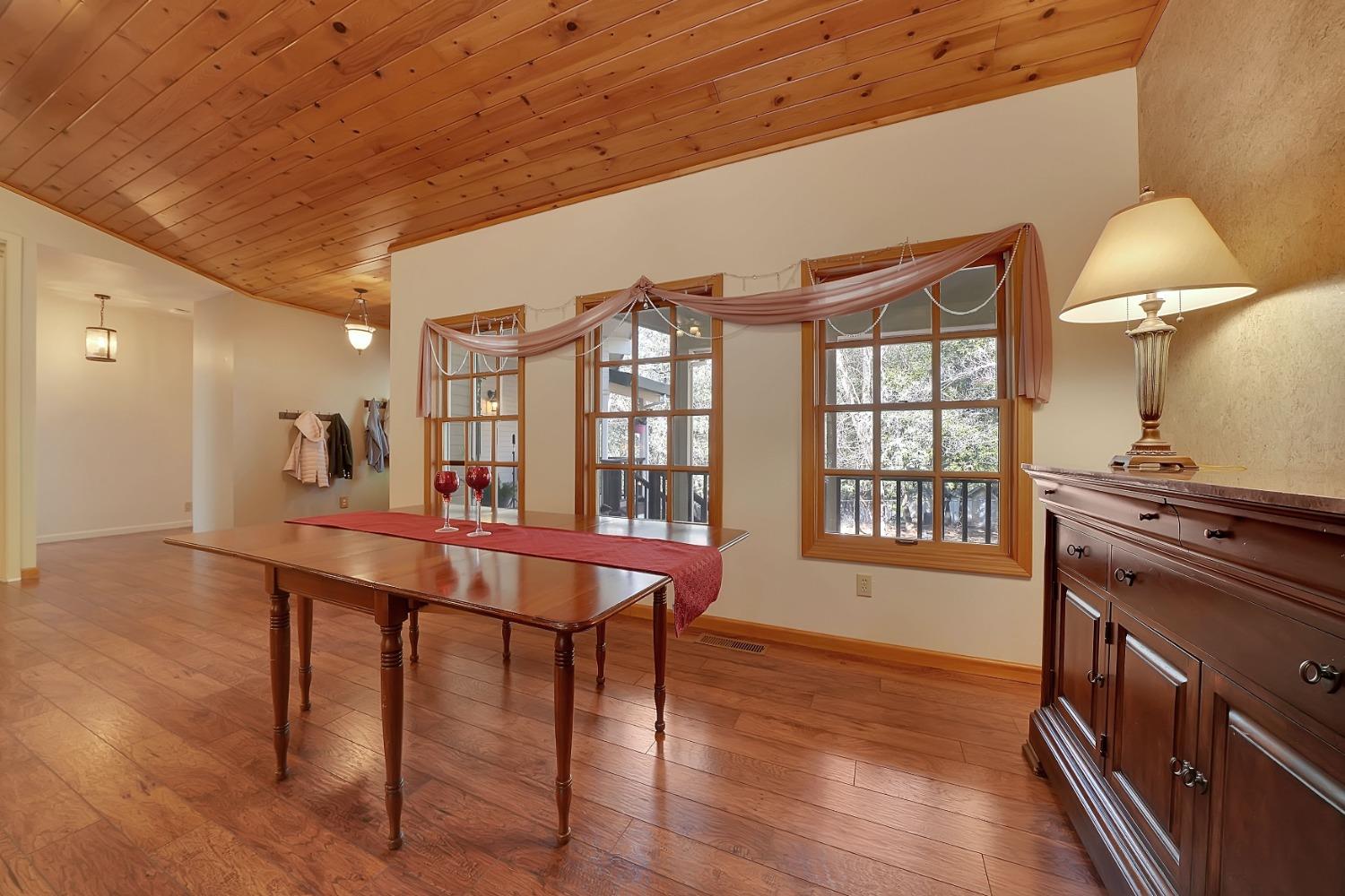 Detail Gallery Image 21 of 77 For 21740 Homestead Rd, Pine Grove,  CA 95665 - 3 Beds | 3 Baths