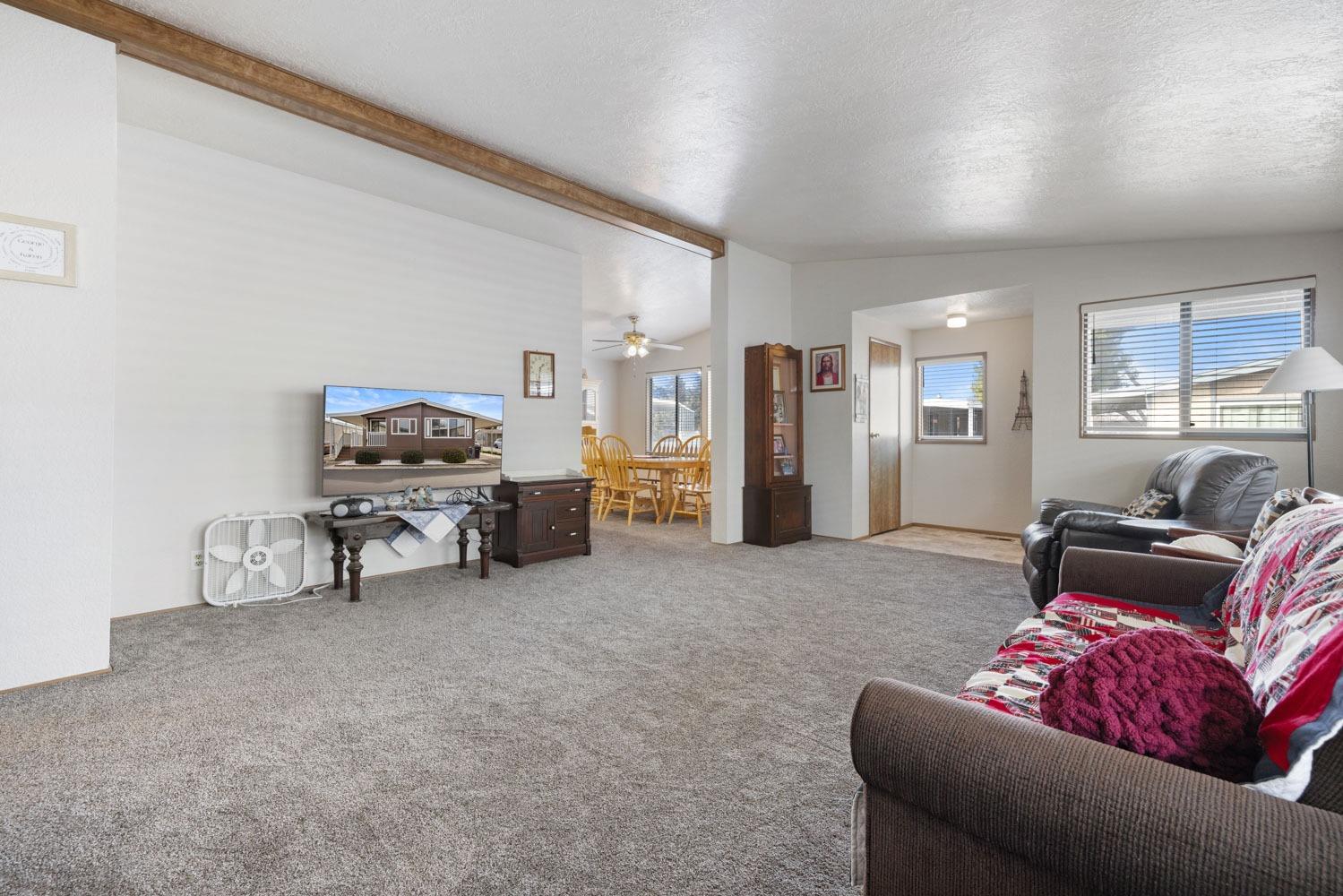 Detail Gallery Image 8 of 41 For 19960 American Ave 26, Hilmar,  CA 95324 - 3 Beds | 2 Baths