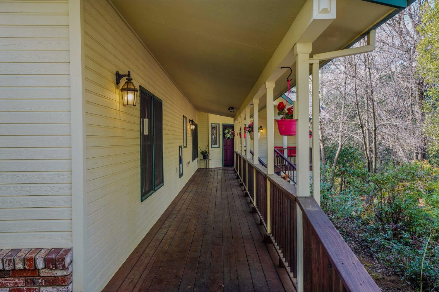 Detail Gallery Image 9 of 77 For 21740 Homestead Rd, Pine Grove,  CA 95665 - 3 Beds | 3 Baths