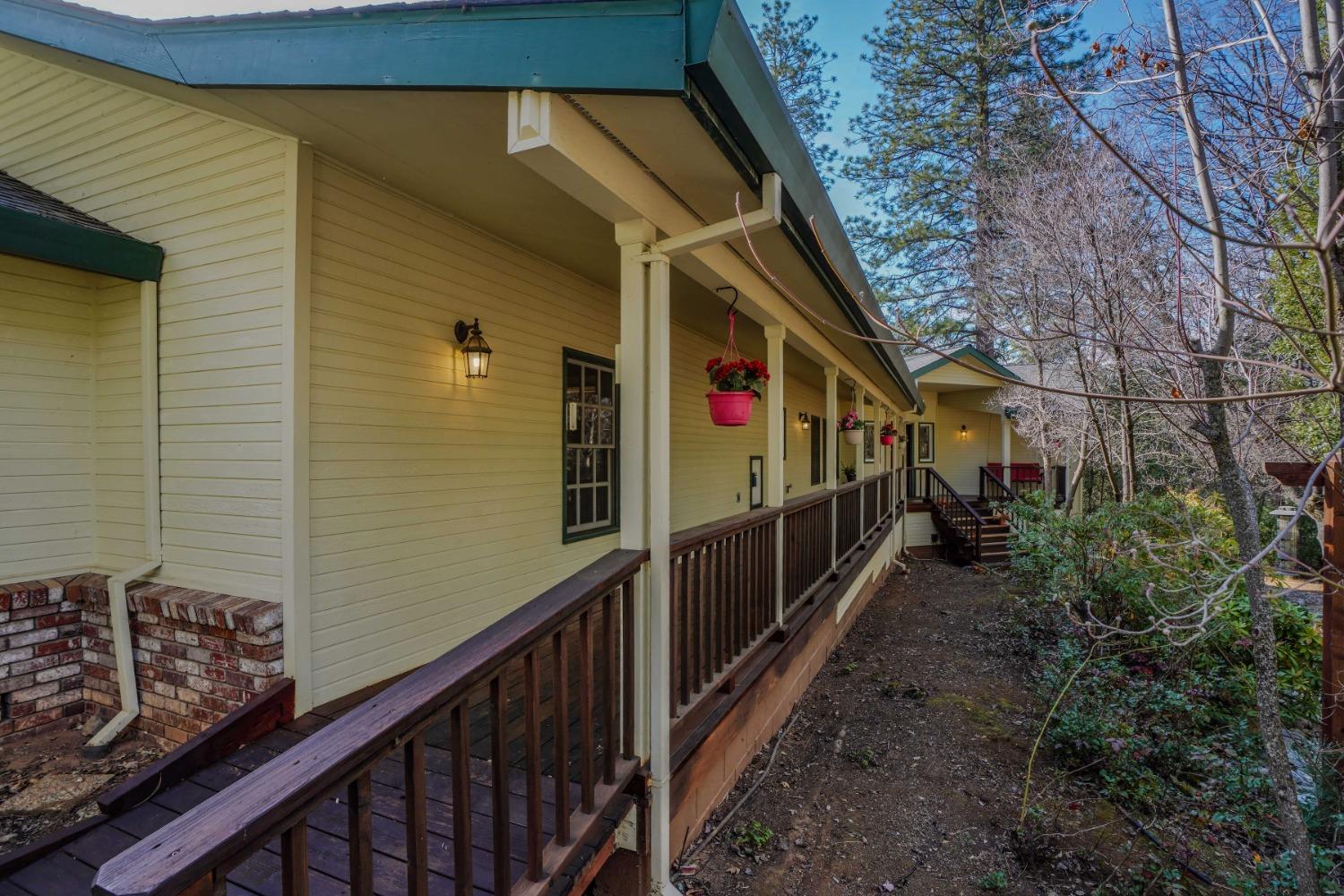 Detail Gallery Image 10 of 77 For 21740 Homestead Rd, Pine Grove,  CA 95665 - 3 Beds | 3 Baths