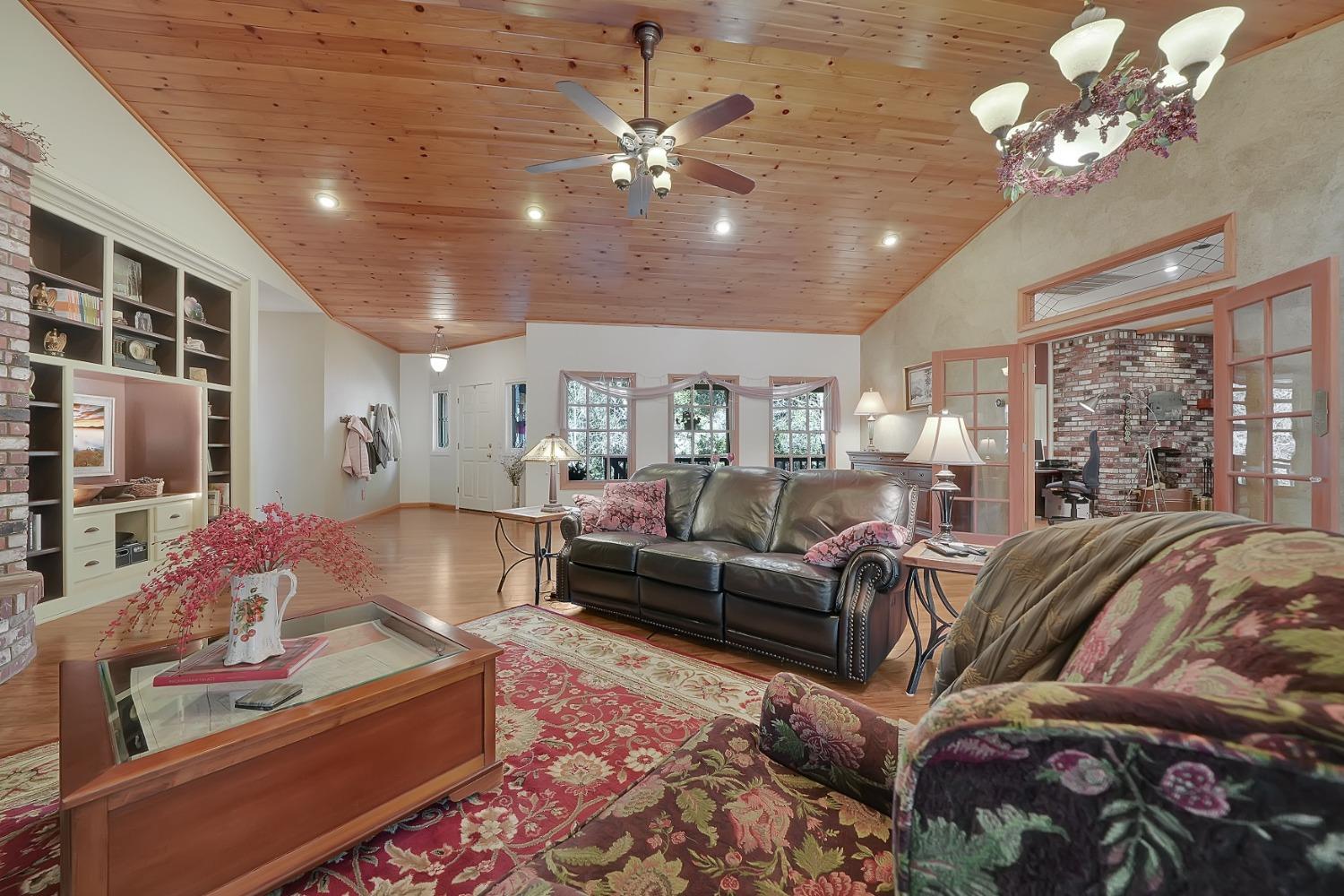 Detail Gallery Image 18 of 77 For 21740 Homestead Rd, Pine Grove,  CA 95665 - 3 Beds | 3 Baths