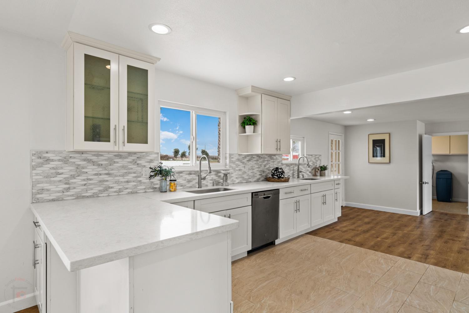 Detail Gallery Image 22 of 76 For 32475 S Bird Rd, Tracy,  CA 95304 - 4 Beds | 2/1 Baths