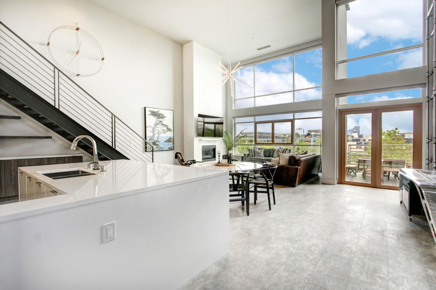 Photo #7: 225020106 Listing: Photo #7