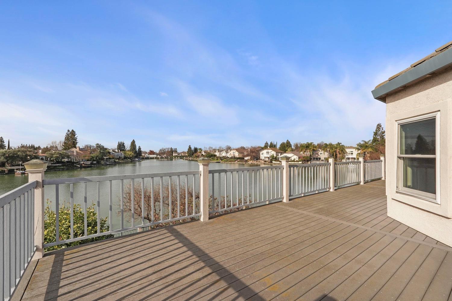 Detail Gallery Image 31 of 42 For 3551 Bluelake Cir, Stockton,  CA 95219 - 5 Beds | 4 Baths