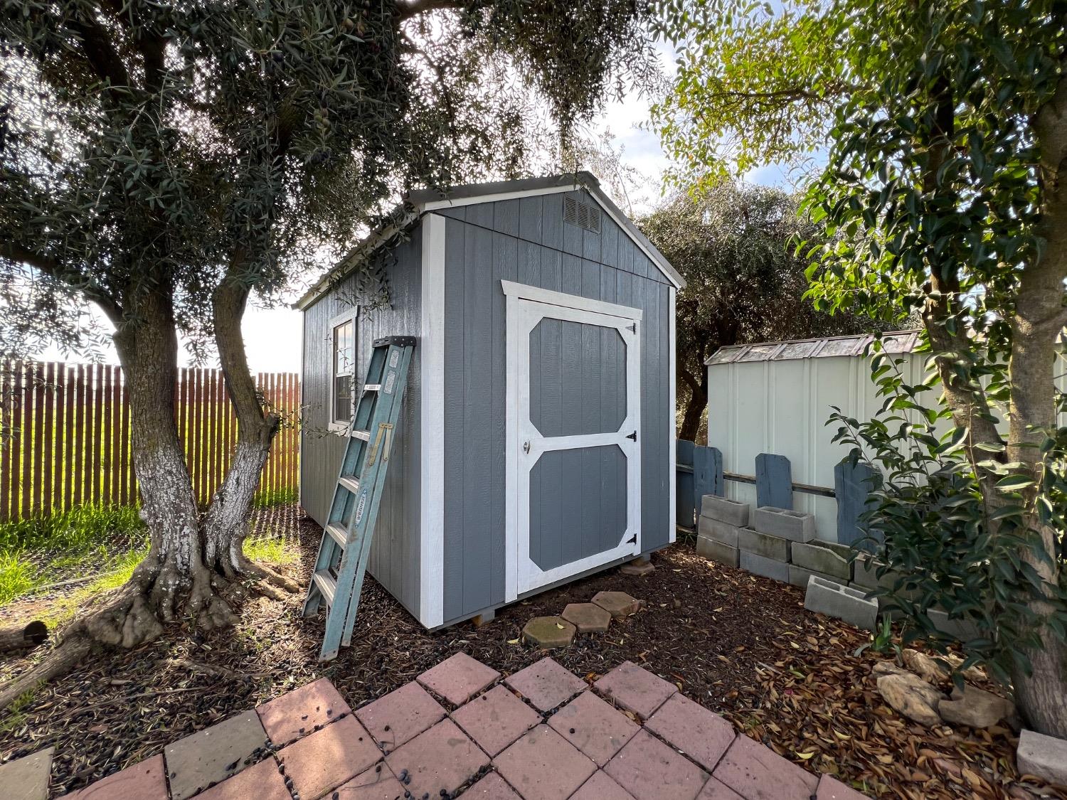 Detail Gallery Image 8 of 33 For 2240 Golden Oak Ln 33, Merced,  CA 95341 - 2 Beds | 2 Baths