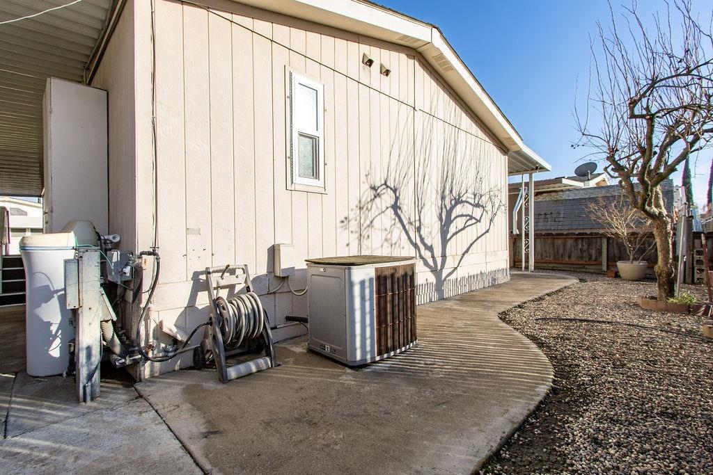 Detail Gallery Image 12 of 47 For 19667 American Ave #68, Hilmar,  CA 95324 - 3 Beds | 2 Baths