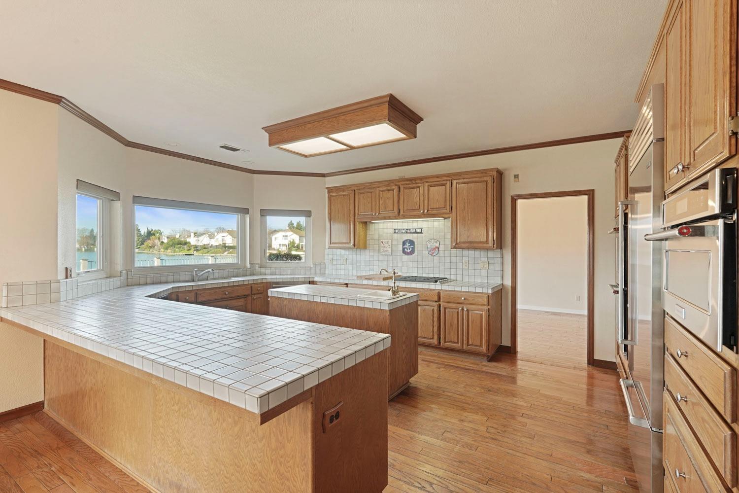 Detail Gallery Image 20 of 42 For 3551 Bluelake Cir, Stockton,  CA 95219 - 5 Beds | 4 Baths