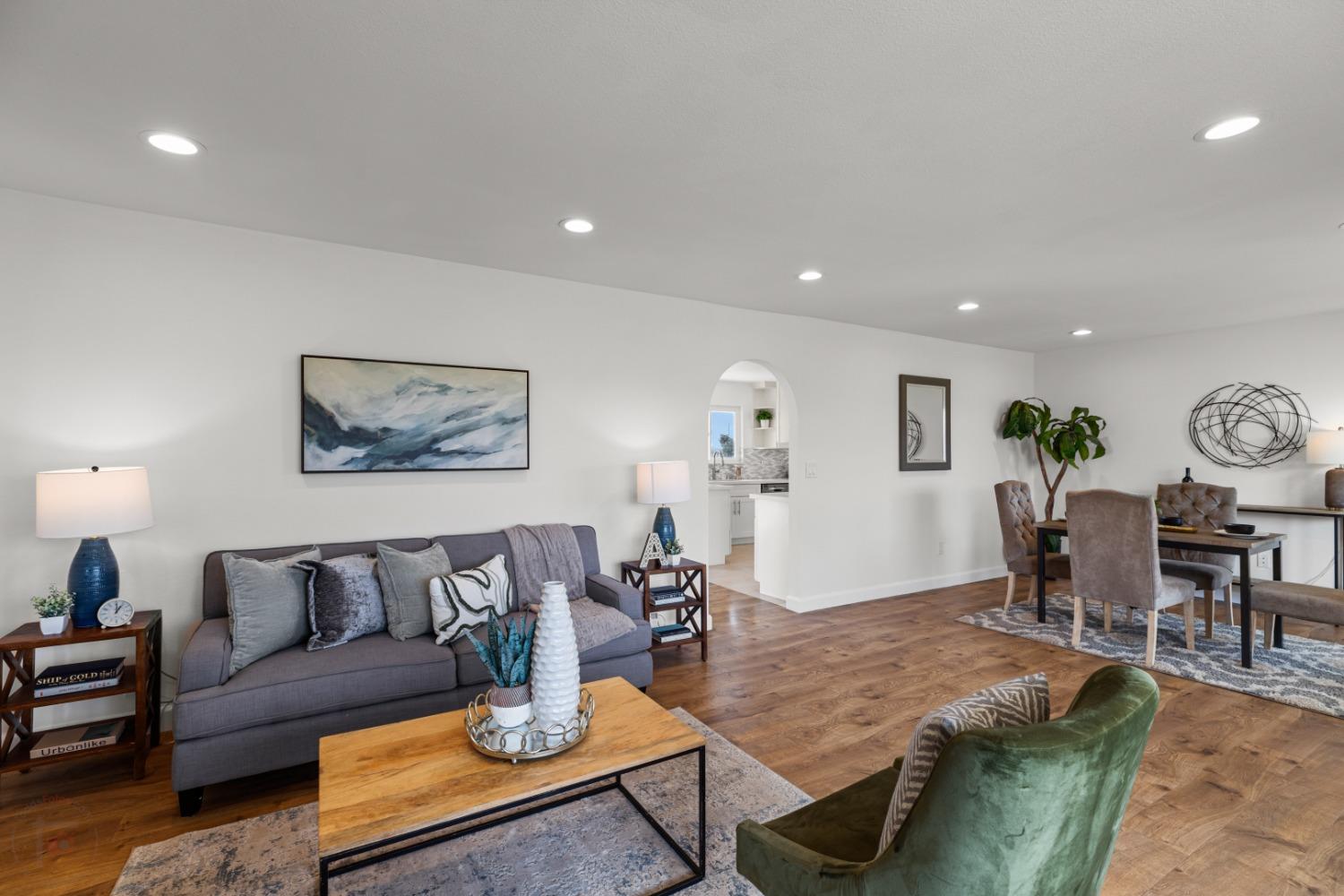 Detail Gallery Image 14 of 76 For 32475 S Bird Rd, Tracy,  CA 95304 - 4 Beds | 2/1 Baths