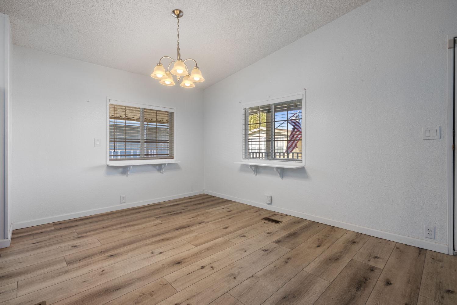 Detail Gallery Image 10 of 32 For 19960 American Ave 18, Hilmar,  CA 95324 - 2 Beds | 2 Baths
