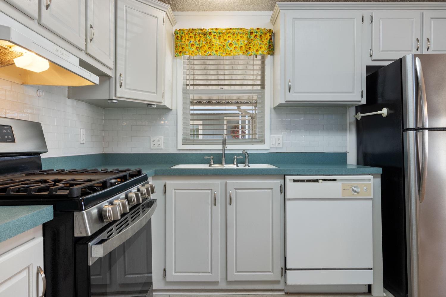 Detail Gallery Image 27 of 32 For 19960 American Ave 18, Hilmar,  CA 95324 - 2 Beds | 2 Baths