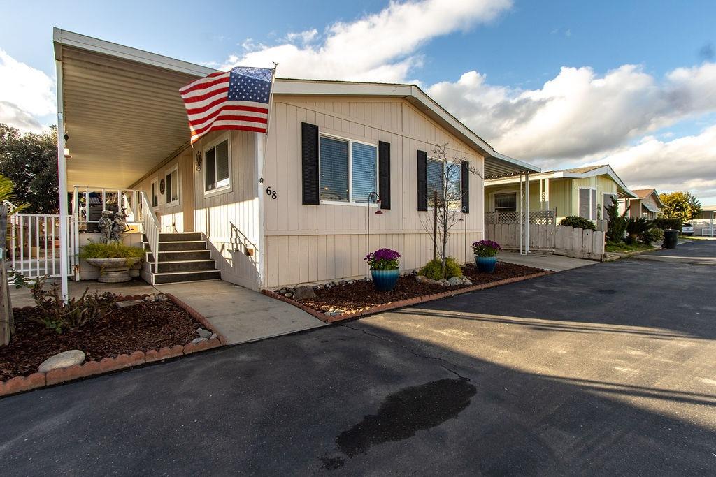 Detail Gallery Image 1 of 47 For 19667 American Ave #68, Hilmar,  CA 95324 - 3 Beds | 2 Baths